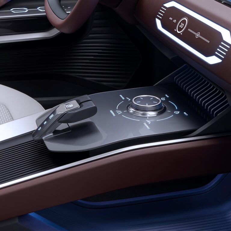 Mitsubishi Destinator vận hành